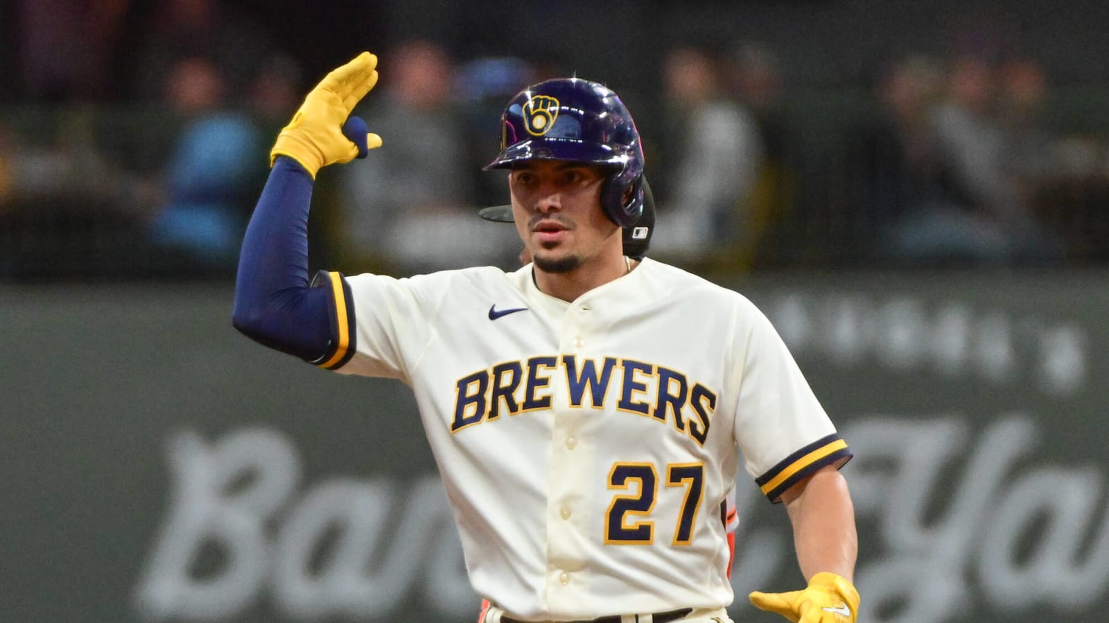 Brewers' Willy Adames hospitalized after being hit by foul ball