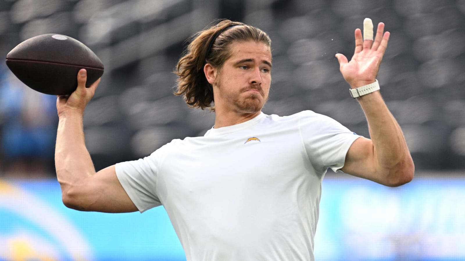 Chargers wasting another year of Justin Herbert