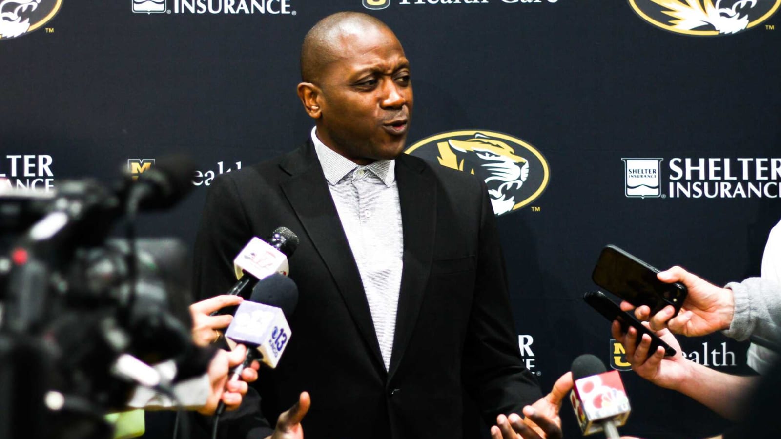 Missouri guard Sean East signs Exhibit 10 contract with Los Angeles Lakers