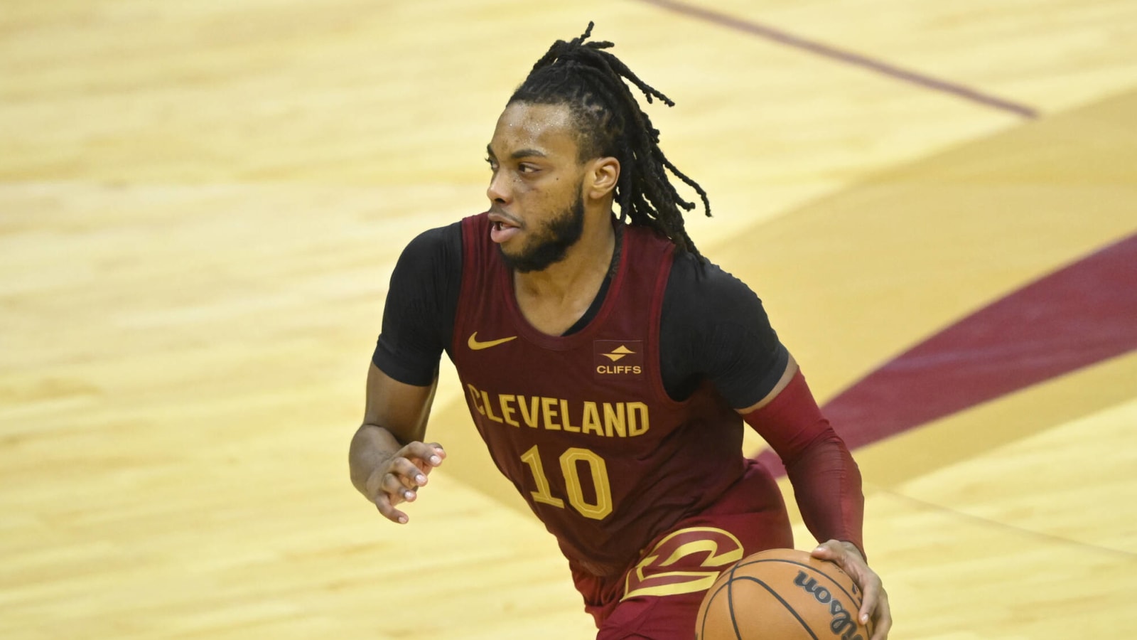 Cavs guard will miss several weeks with broken jaw