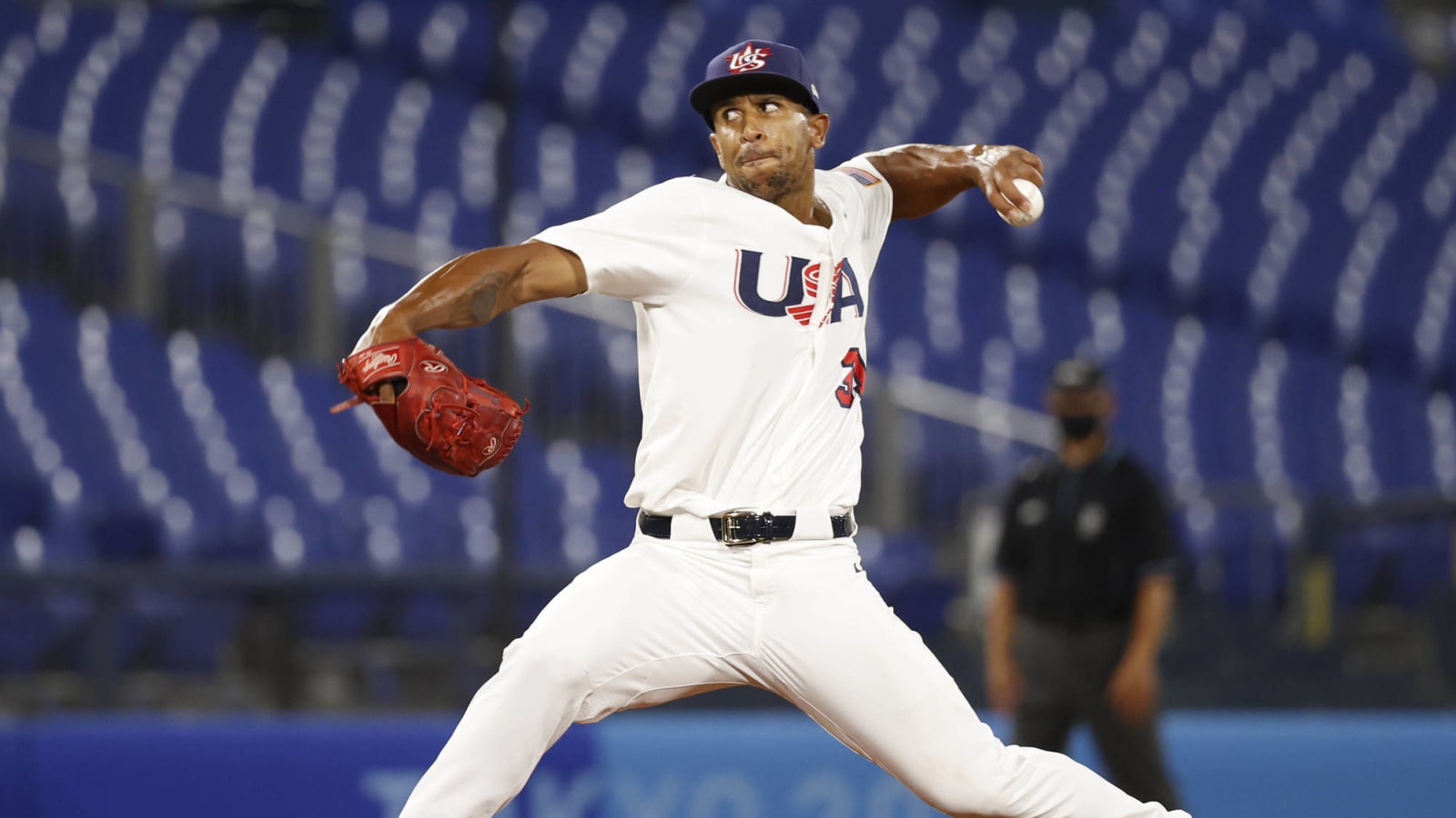 Cleveland selects contract of OF-turned-pitcher Anthony Gose