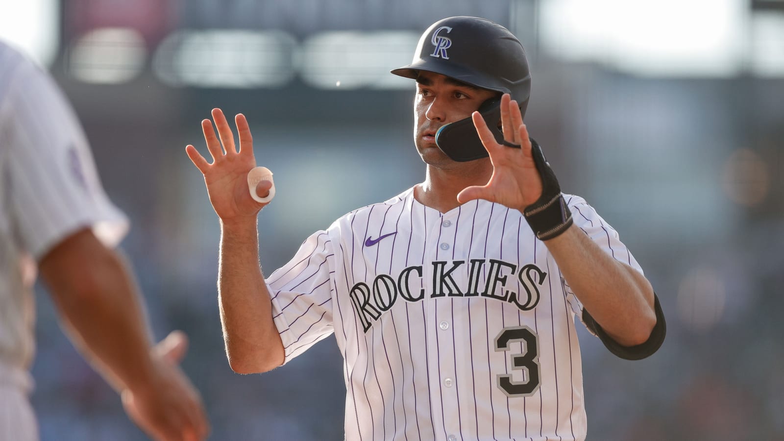 Rays Sign Coco Montes To Minor League Deal