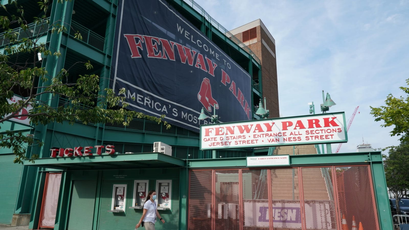 Red Sox outfield prospect Jhostynxon Garcia records 3 hits, finishes triple shy of cycle in Low-A Salem’s win