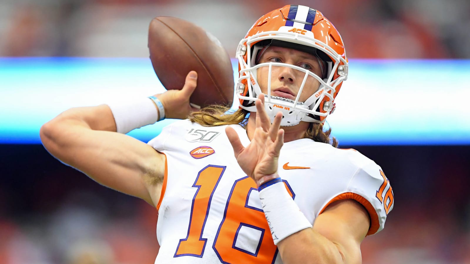 Watch: Trevor Lawrence shows off arm strength on 65-yard TD pass vs. South  Carolina