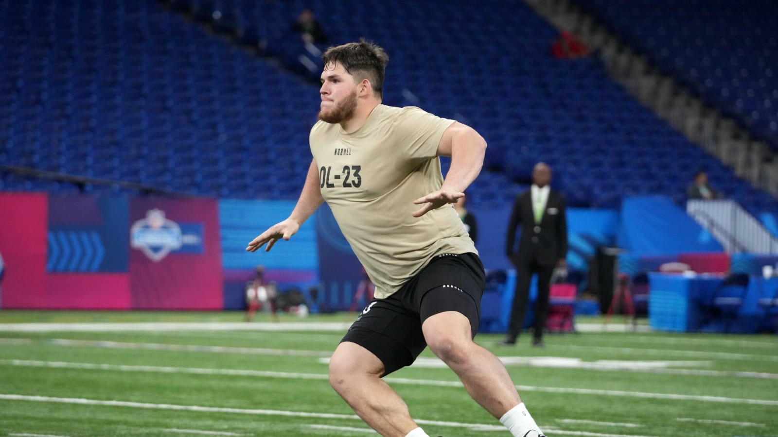 Steelers Rule Out Center Zach Frazier vs. Jets, Ryan McCollum to Start
