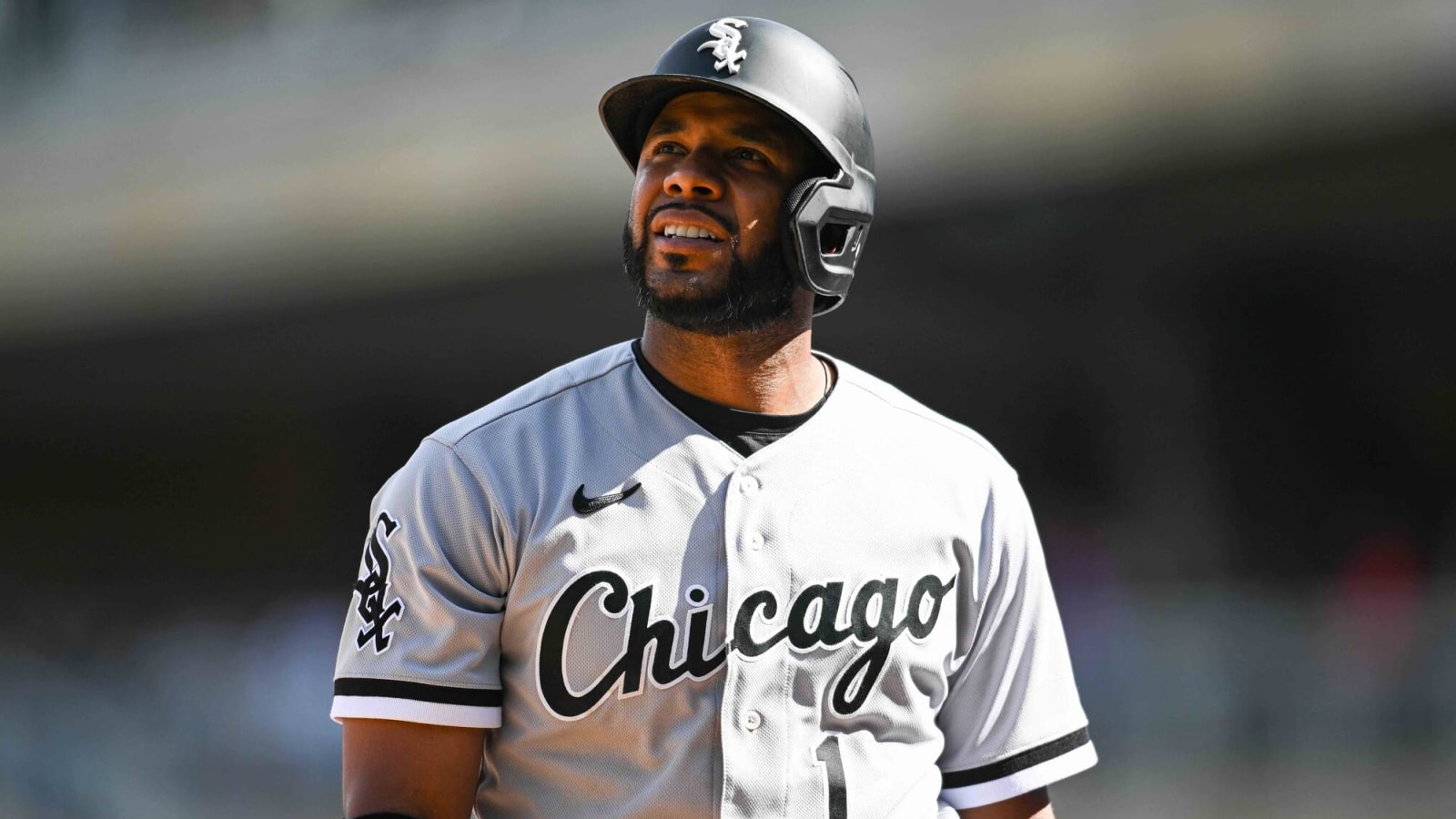 Free-agent infielder Elvis Andrus returning to White Sox on 1-year