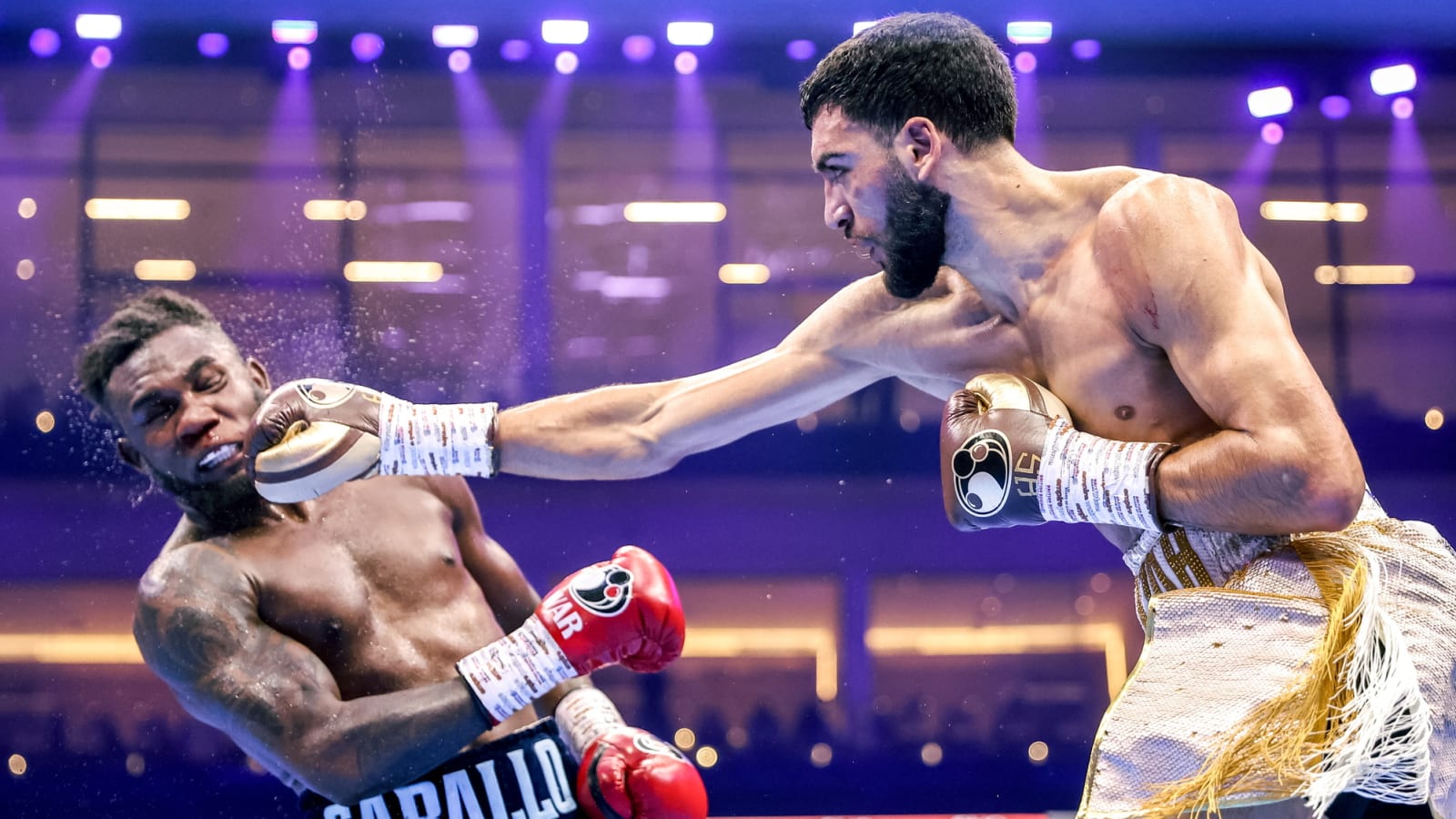 Carlos Adames vs Hamzah Sheeraz Ends in Controversial Decision on February 22