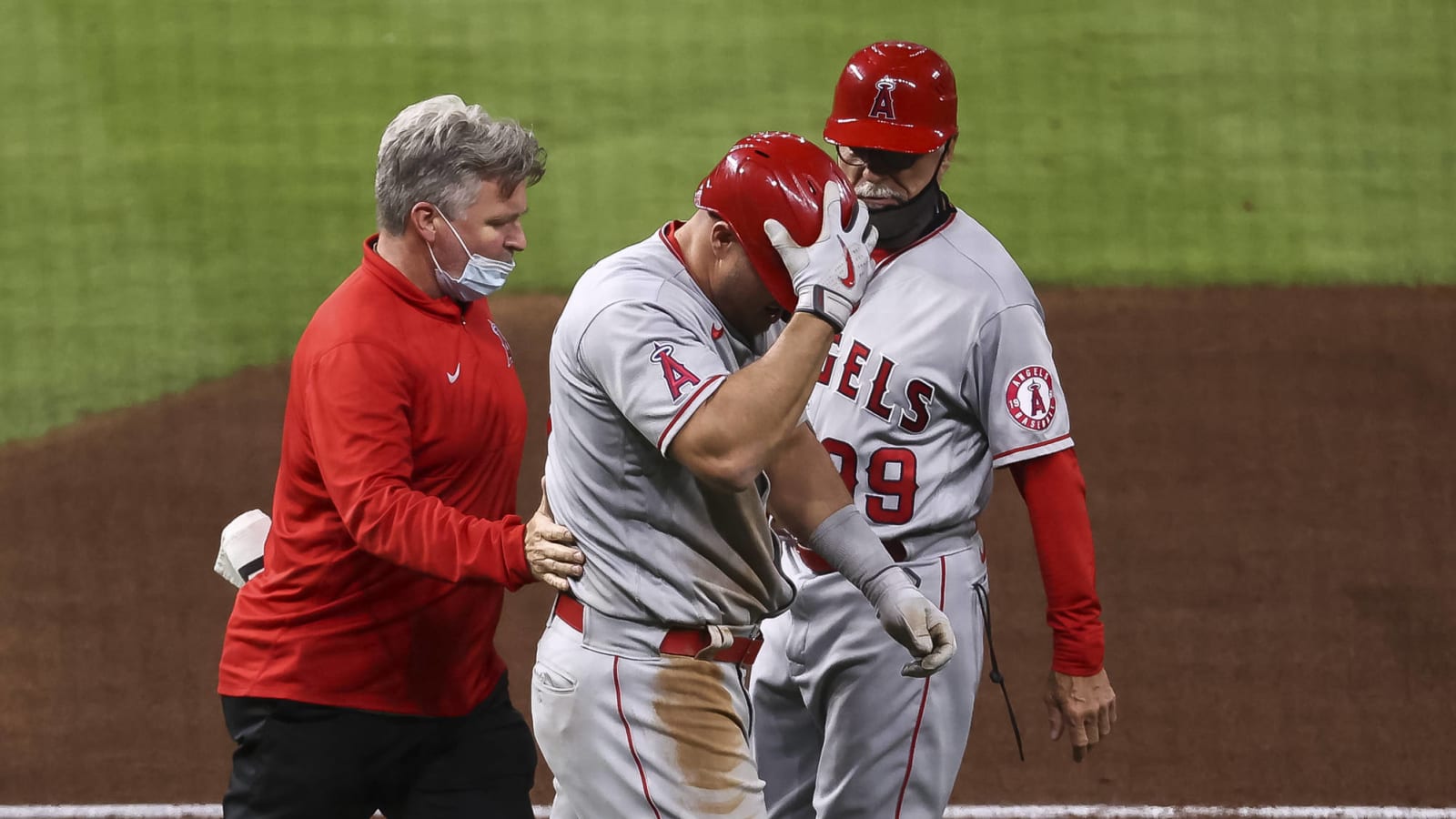 Mike Trout scratched from game with left elbow contusion