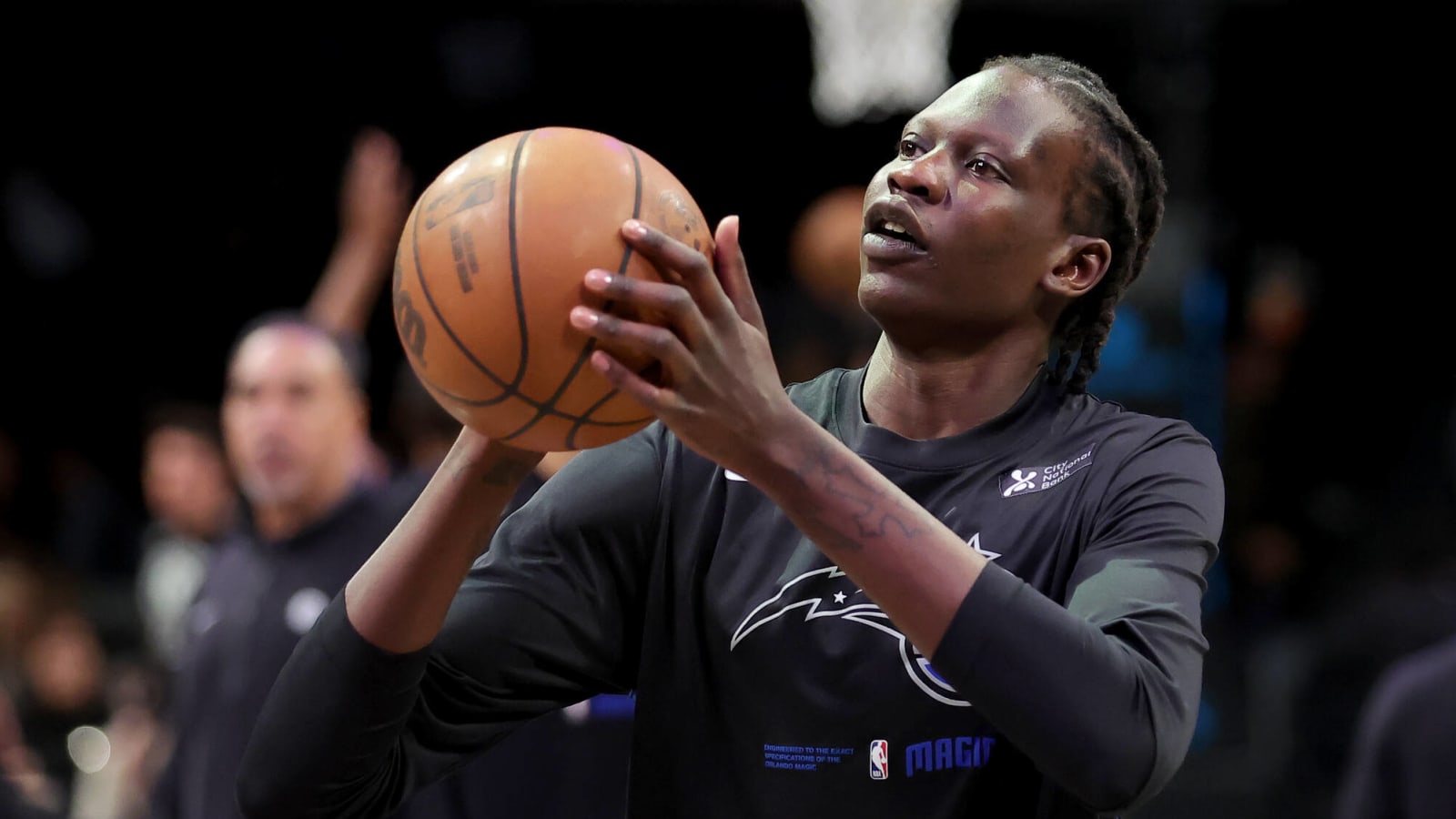 Suns will sign Bol Bol