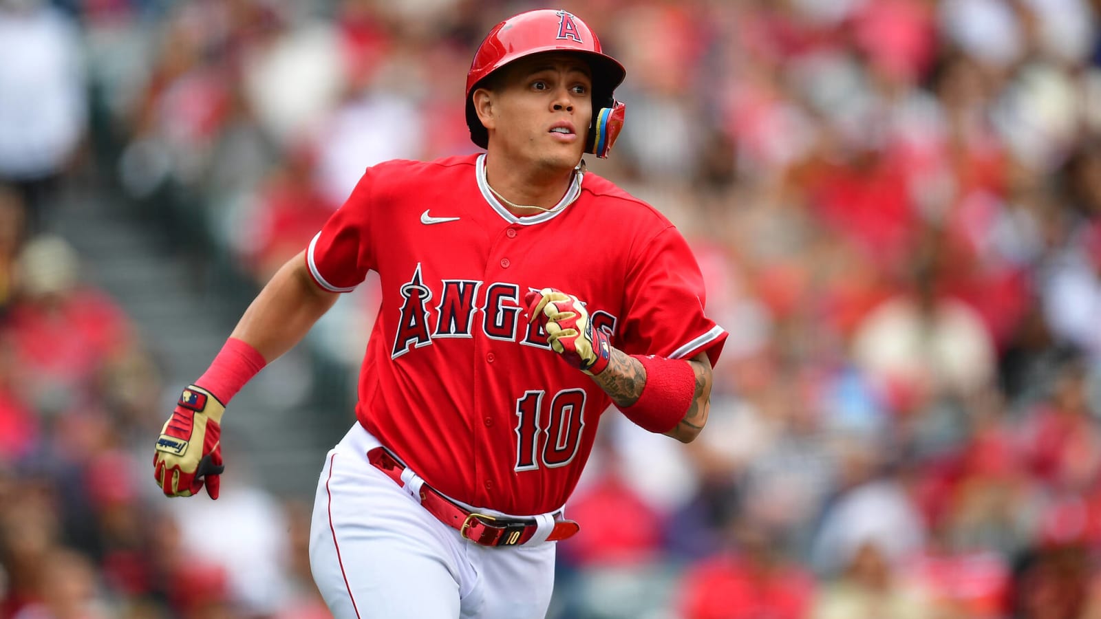 MLB Free Agent Rumors: Angels Interested In Bringing Back Gio Urshela