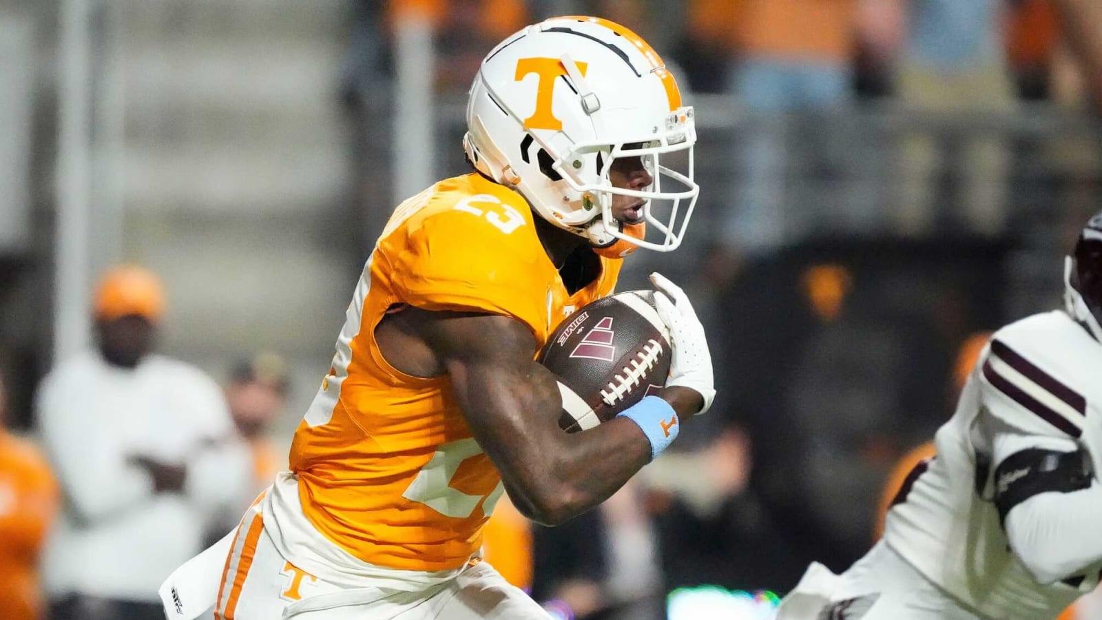 New Vols WR Amari Jefferson drops quote about Tennessee DB Boo Carter that UT fans will love