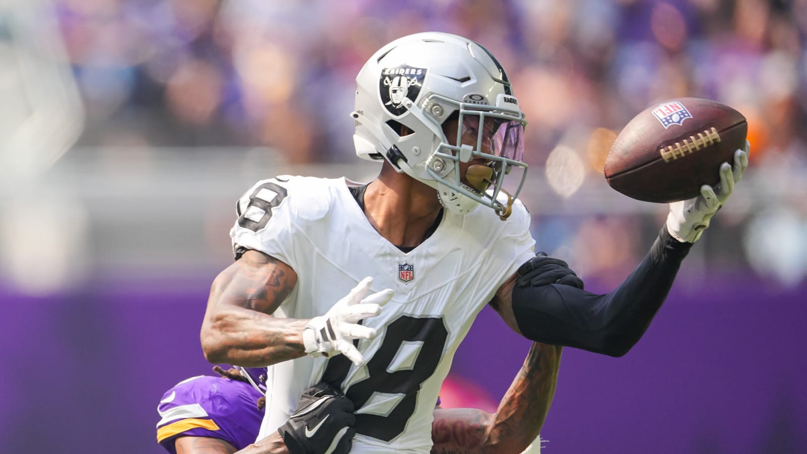 NFL Fines Five Players From Chargers-Raiders Fight