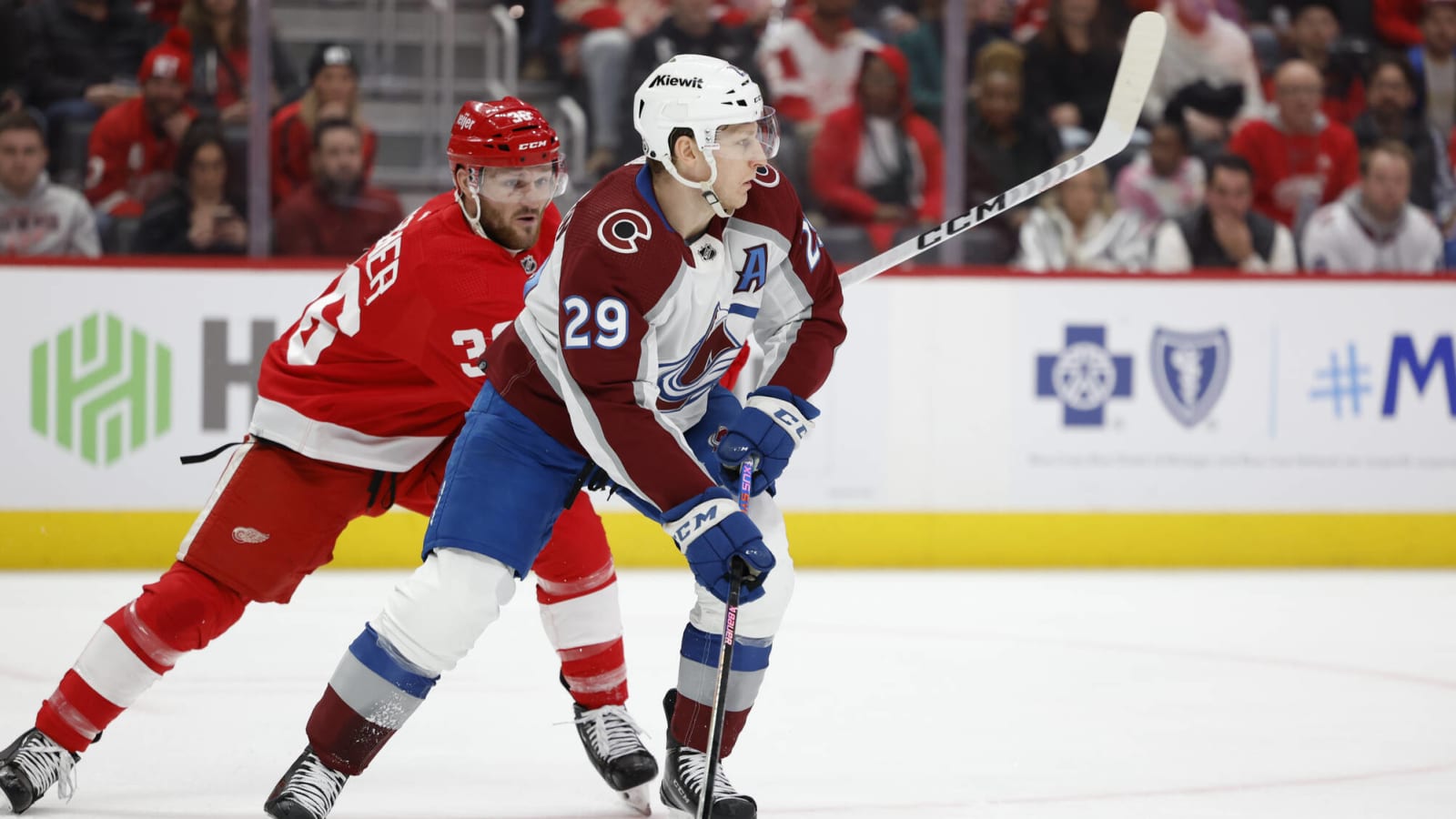 Is MacKinnon Vs. Matthews The Real Hart Trophy Battle?