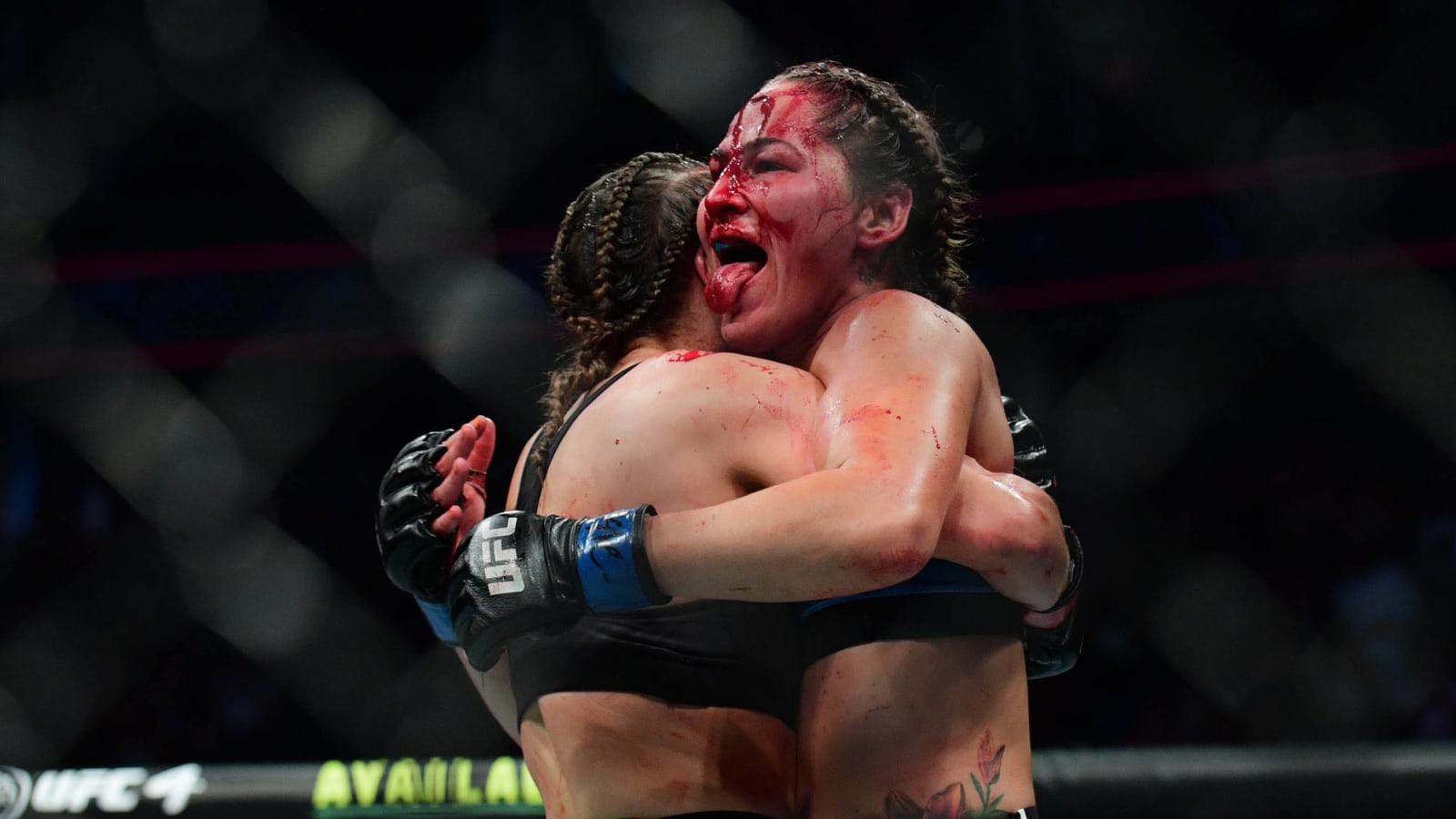 Watch: Jessica Eye suffers nasty forehead cut in loss at UFC 264