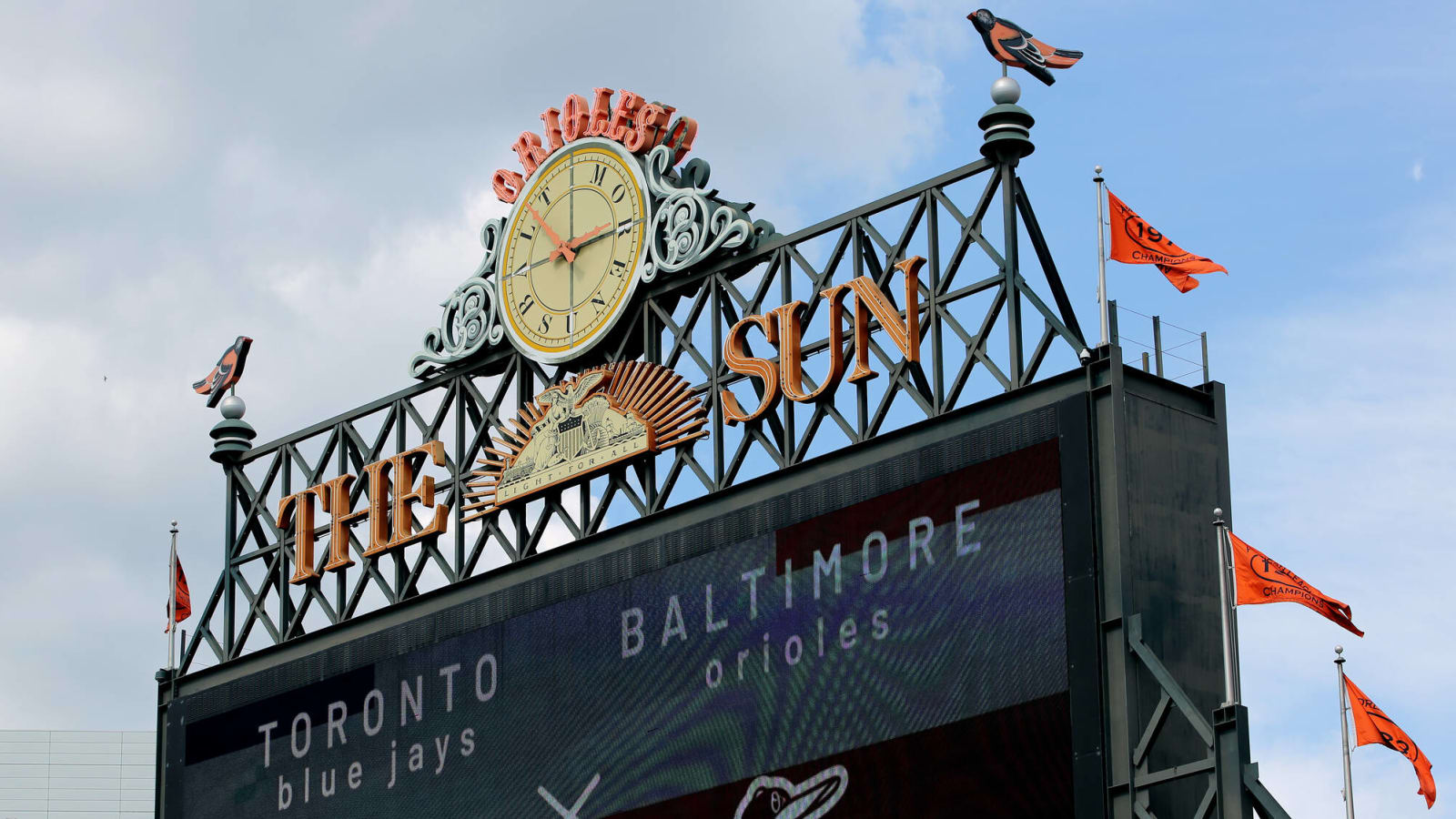 Iconic 'The Sun' sign at Camden Yards reportedly coming down