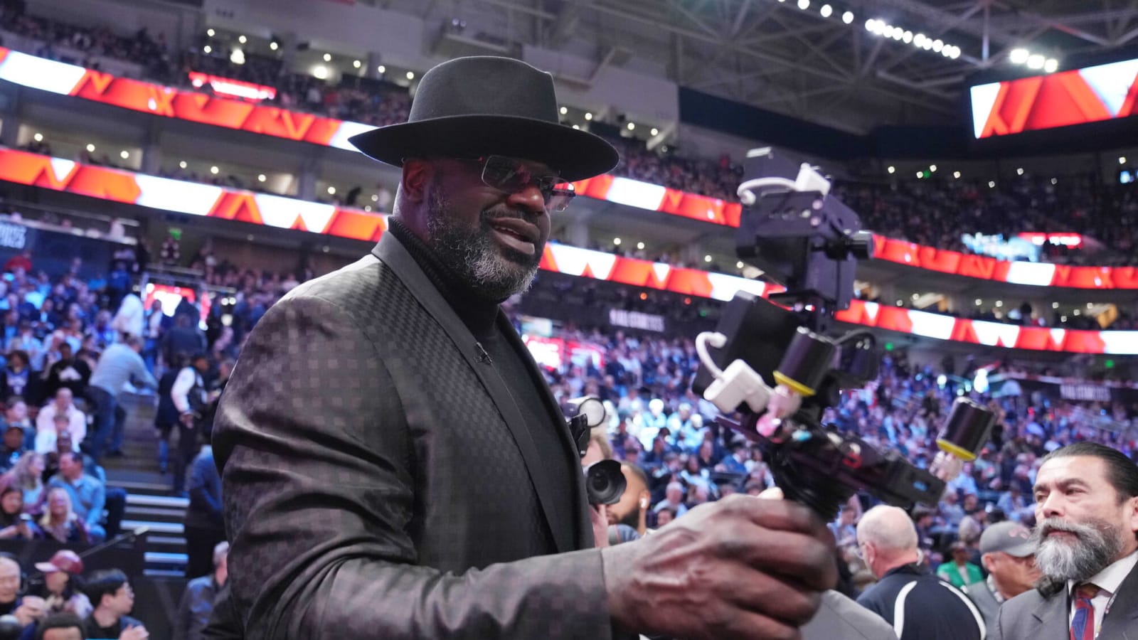 Shaquille O&#39;Neal Blocked Patrick Bet-David For 3 Years After Kobe Bryant Interview