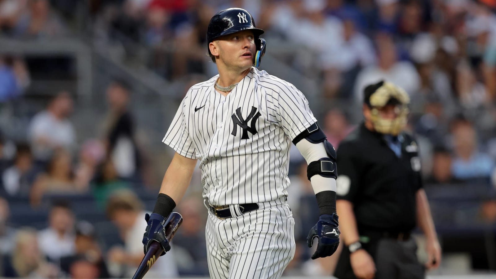 Yankees place veteran infielder on 60-day IL, sign Matt Bowman to contract