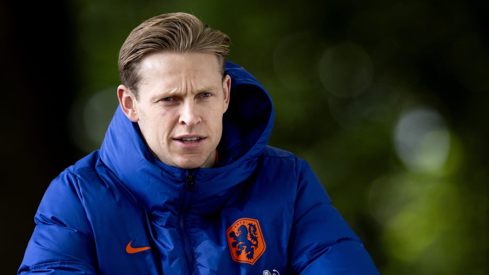 Barcelona star Frenkie de Jong denies €37 million salary rumors amidst claims he is ‘avoiding’ surgery 