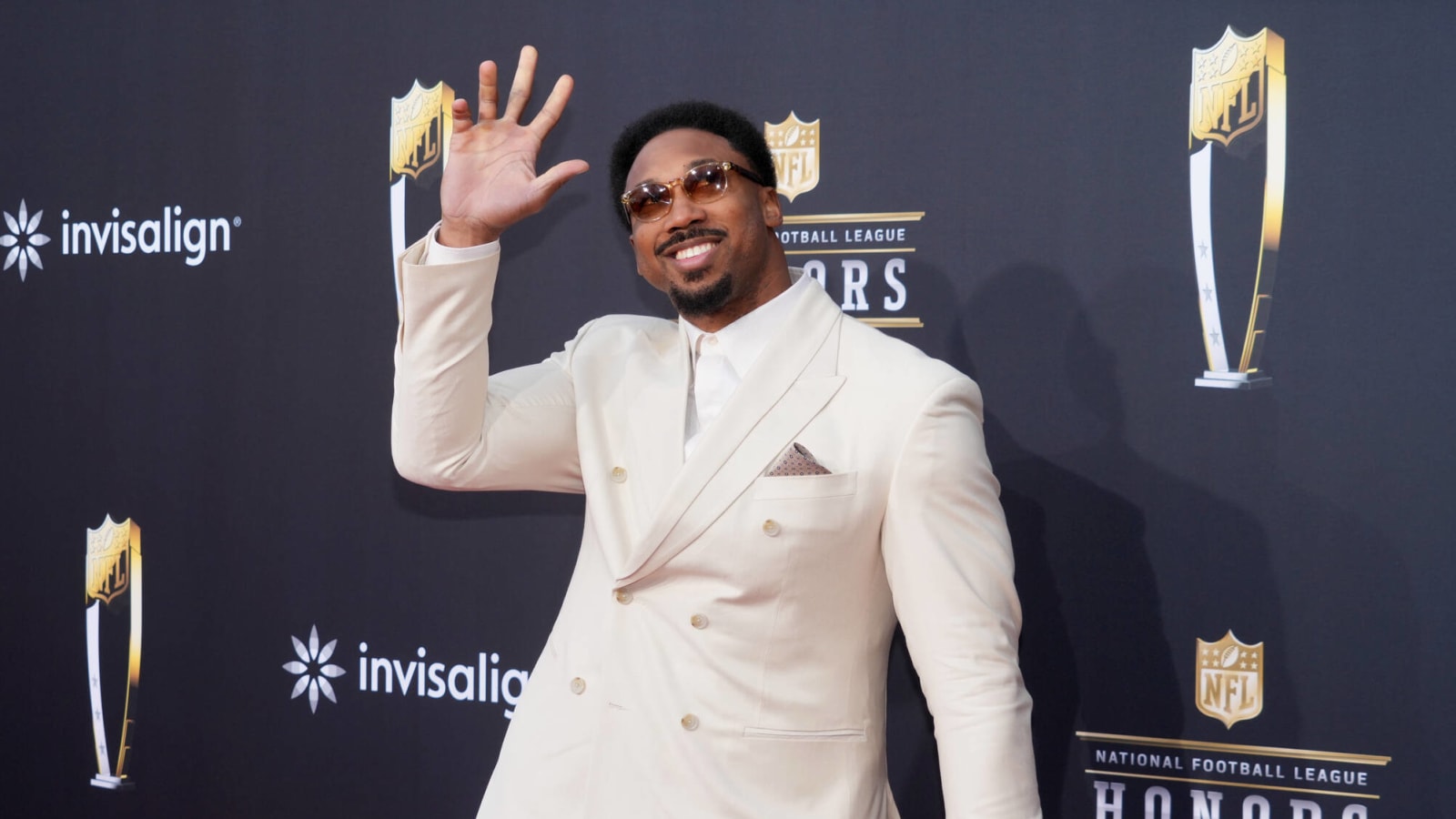 Browns: Myles Garrett Wins Defensive Player Of The Year