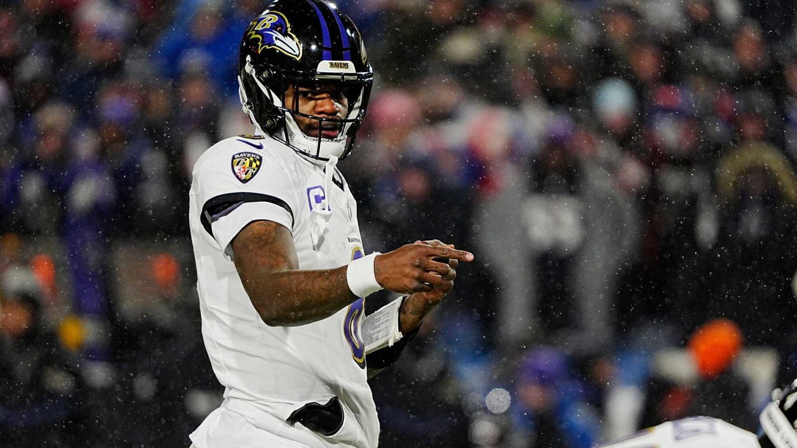 How Lamar Jackson reacted to Mark Andrews' miscue
