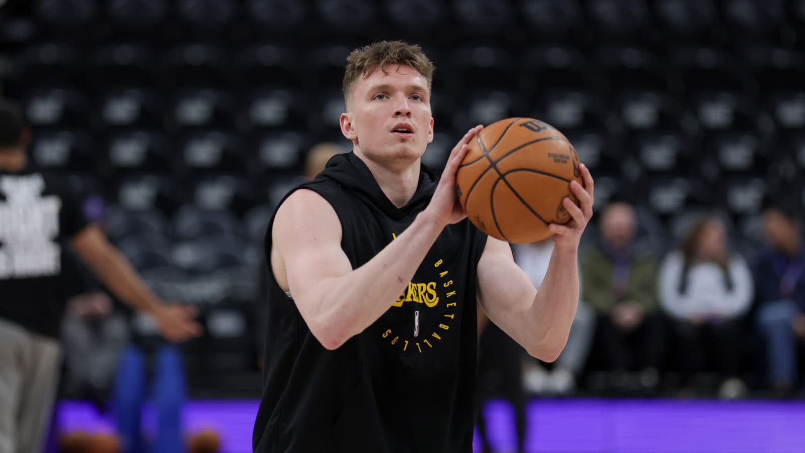 Luka Doncic, Lakers heated after dirty foul on Dalton Knecht