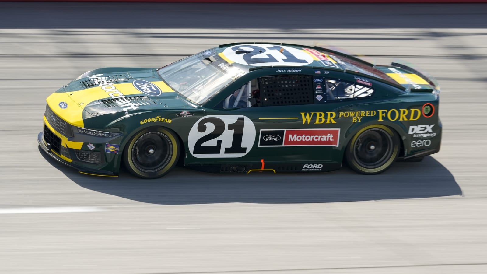Watch: Josh Berry crashes shortly after restart in Goodyear 400