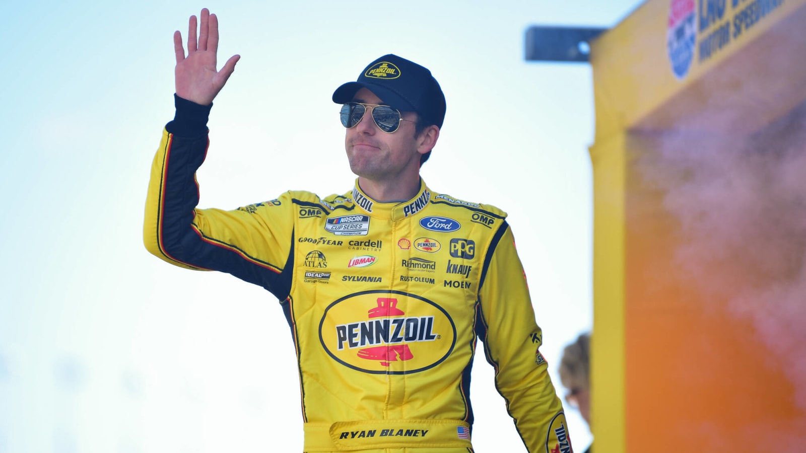 Three to watch, one to avoid for NASCAR at Phoenix Raceway