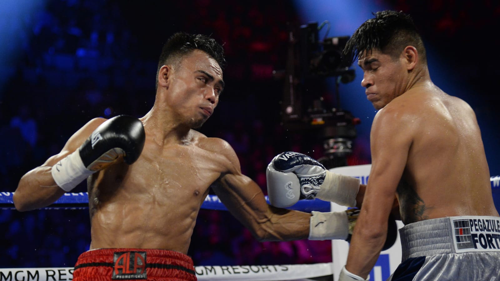 Emanuel Navarrete-Oscar Valdez 2 & Rafael Espinoza-Robeisy Ramirez 2 Head To Phoenix