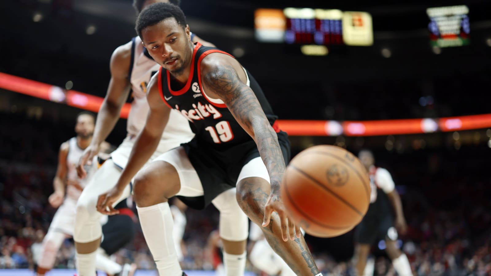 Cavs Signing Elijah Hughes