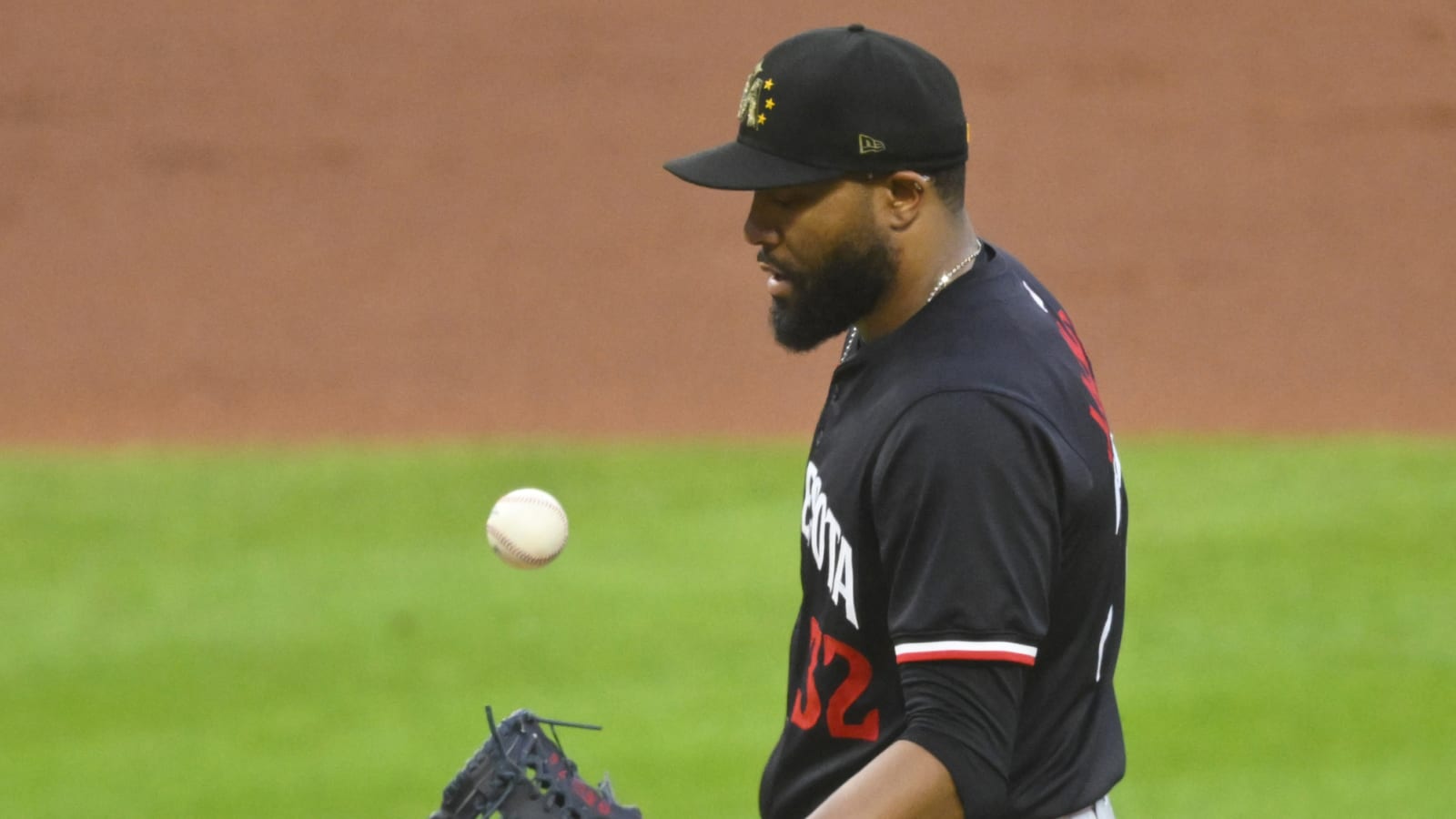 Twins release veteran reliever with one problematic tendency