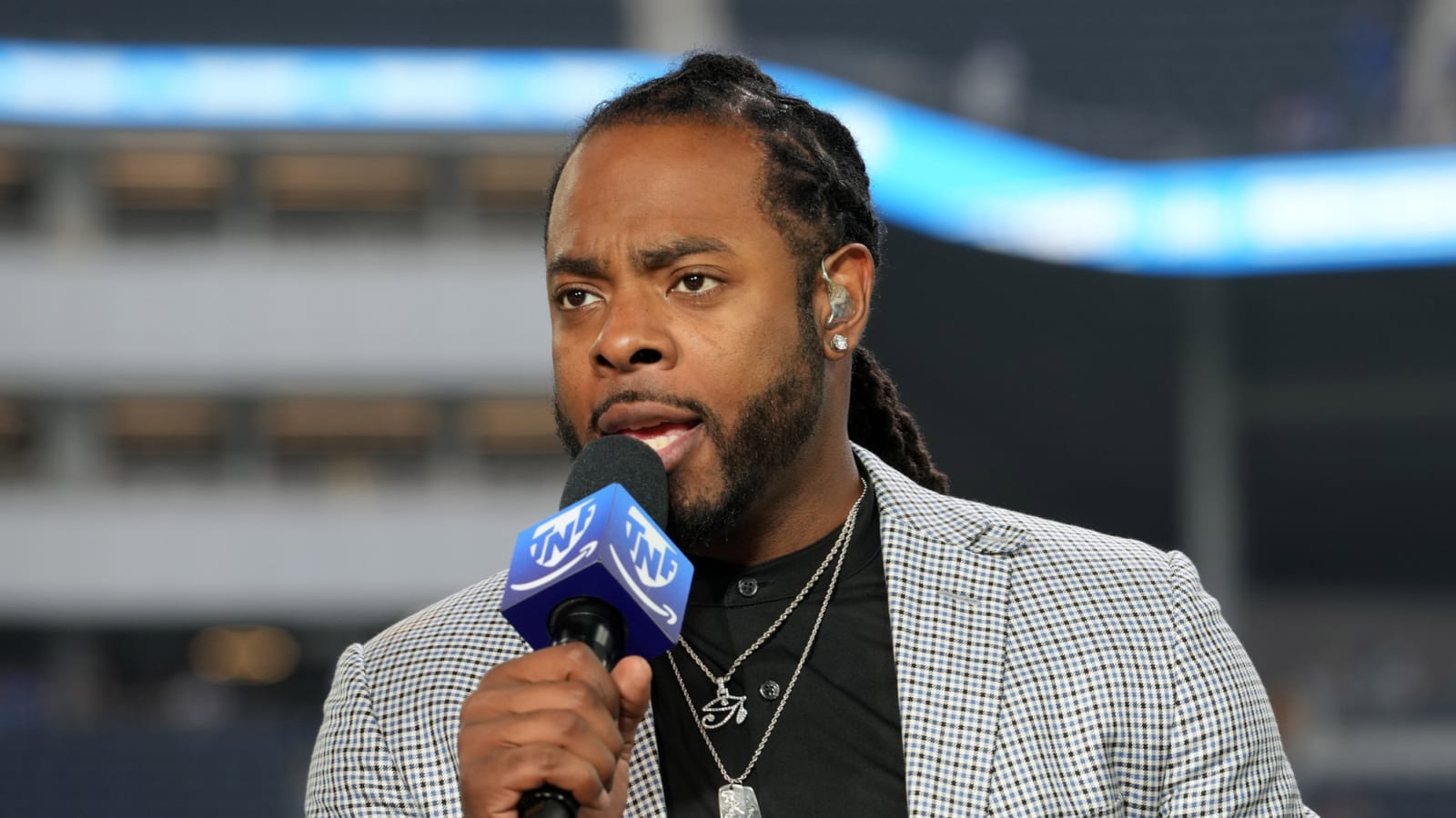 Richard Sherman shares scary video of armed break-in at his home