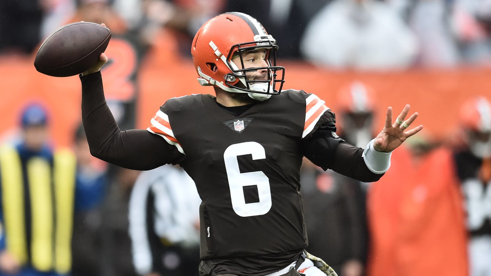 Baker Mayfield definitely 'hindered' by left shoulder harness