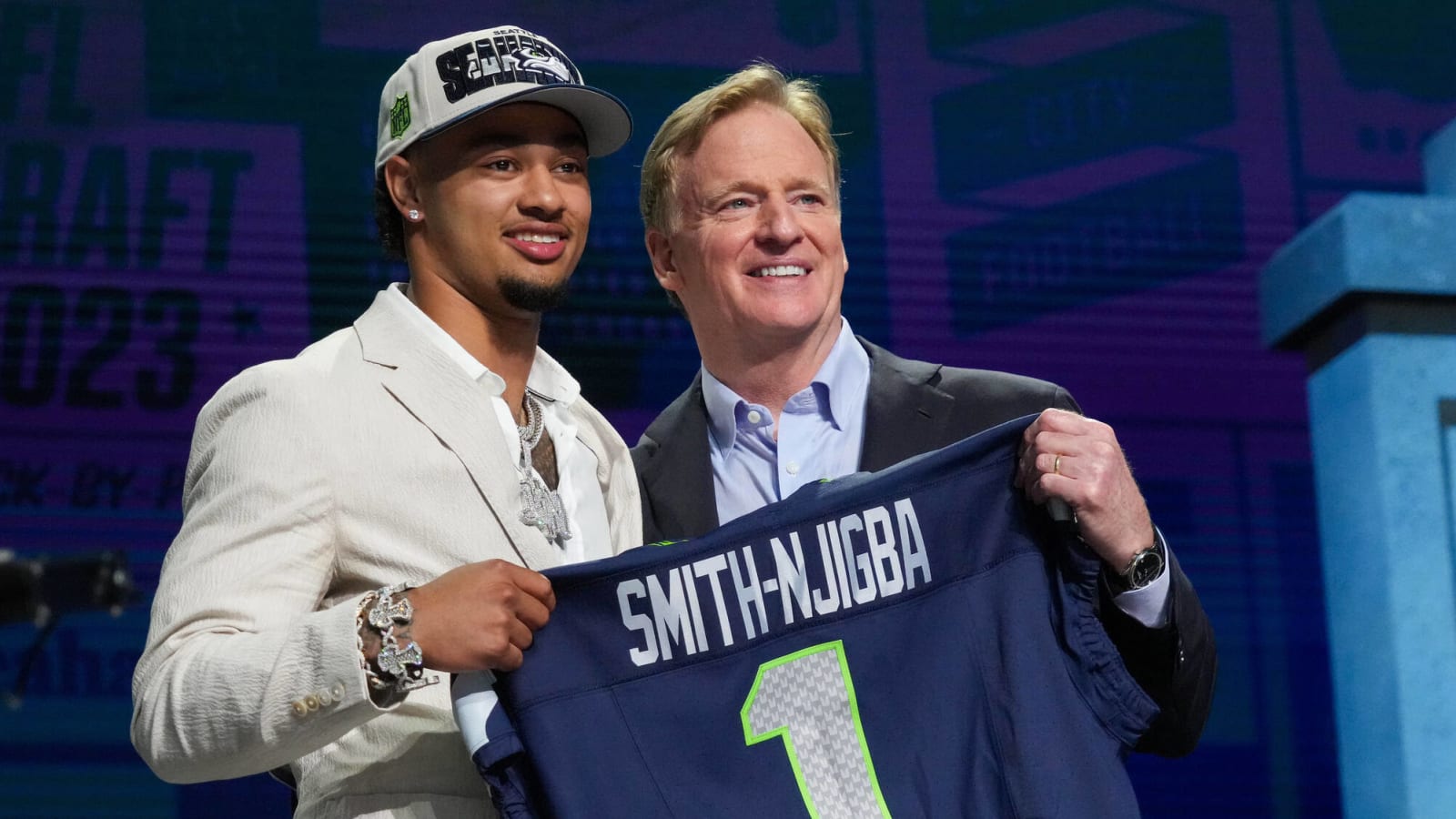 Jaxon Smith-Njigba hauls in impressive one-handed touchdown catch in Seahawks practice