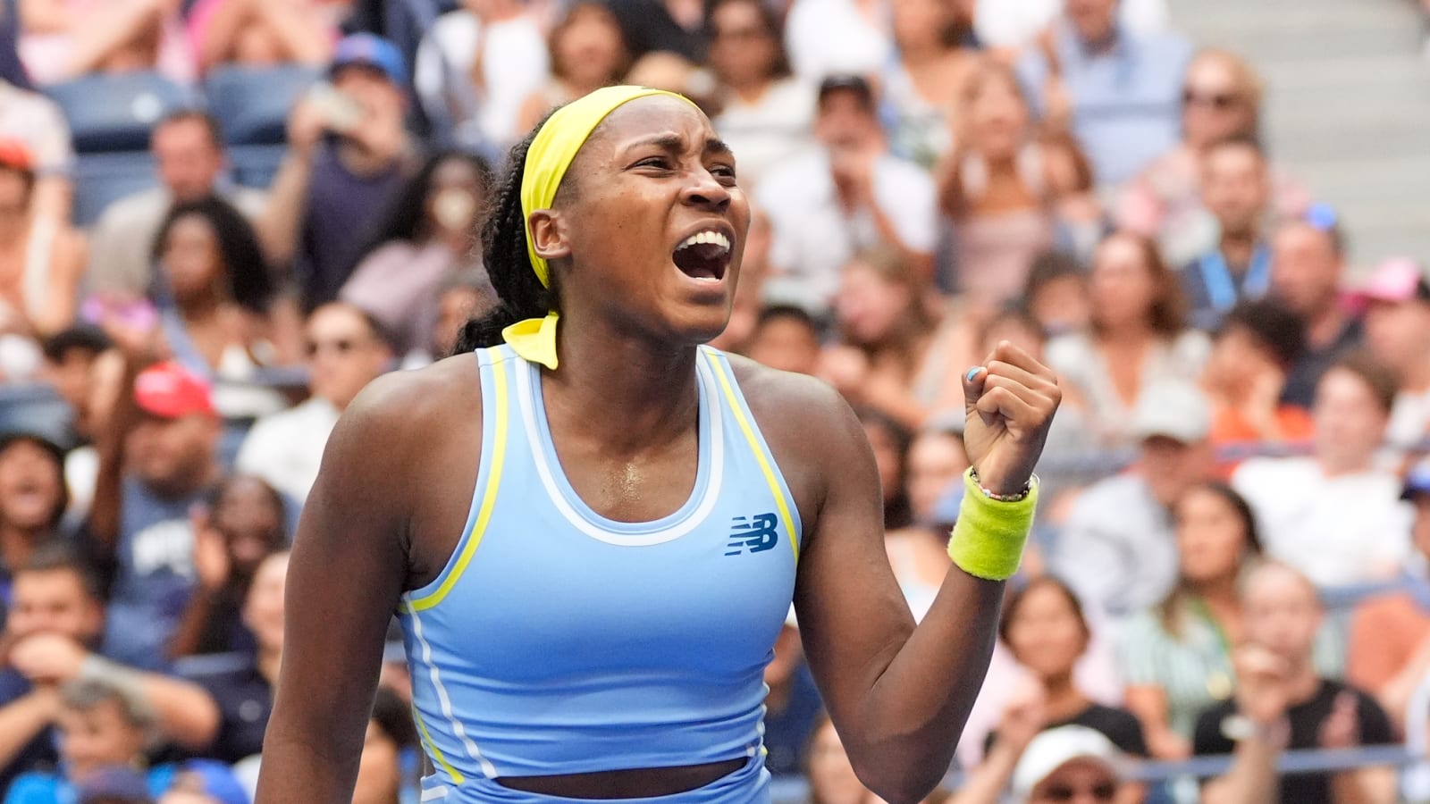 Watch: Coco Gauff and Carlos Alcaraz visit ‘The Forbidden City‘ with traditional clothing before China Open