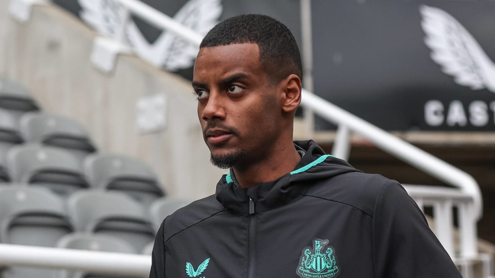 Fabrizio talks up an Arsenal move for Alexander Isak this transfer window