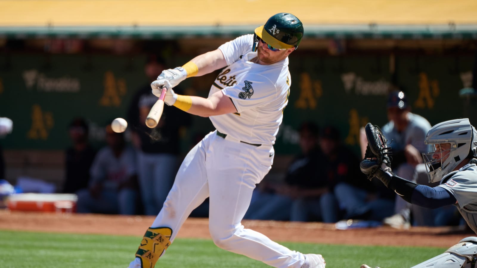 Athletics outright Kyle McCann, Anthony Maldonado