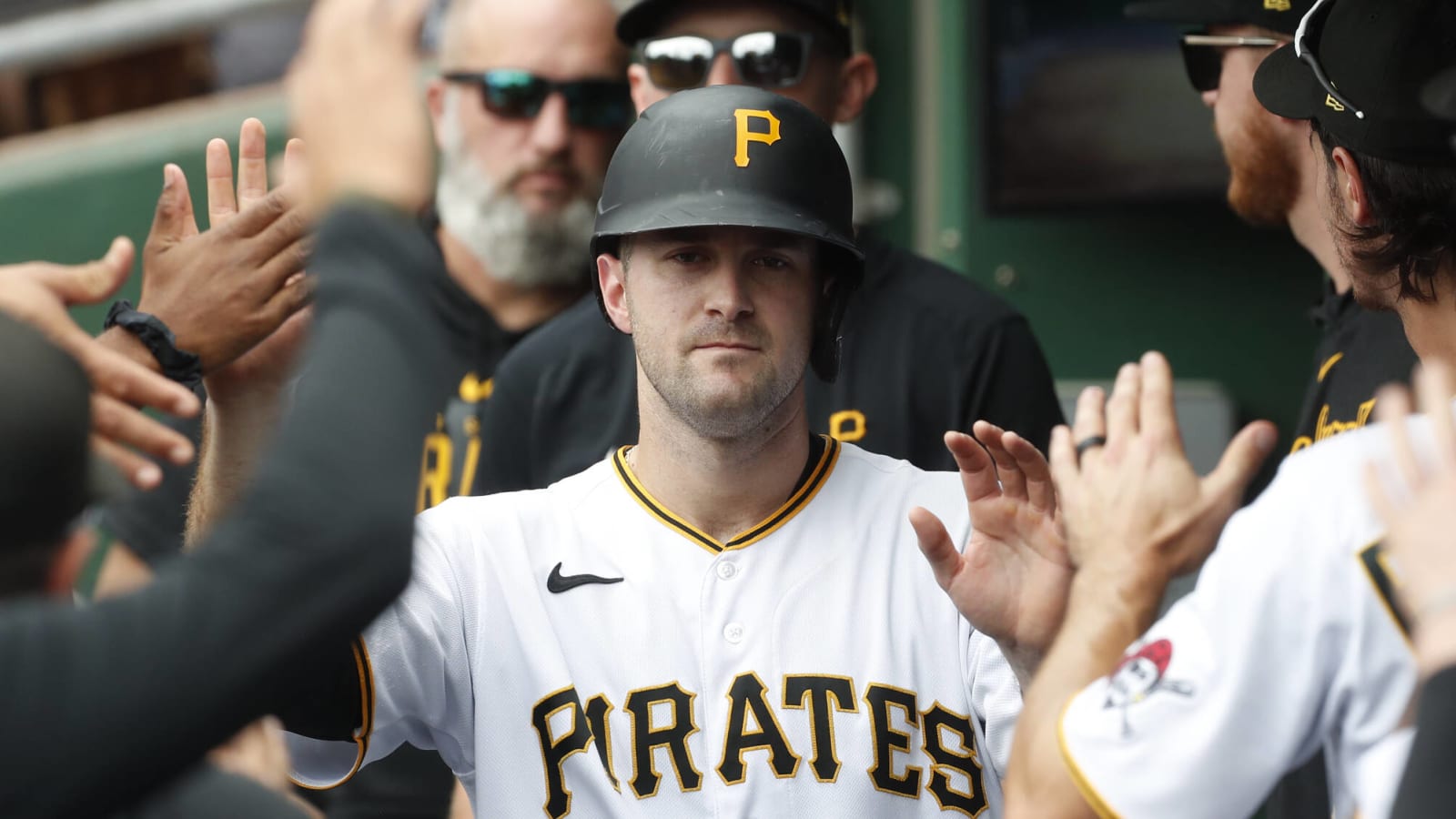 Jason Delay's Seventh-Inning Double Lifts Pirates Over Yankees 3-2