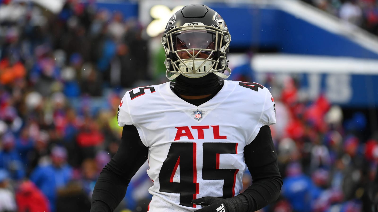 Falcons reportedly trying to trade LB Deion Jones