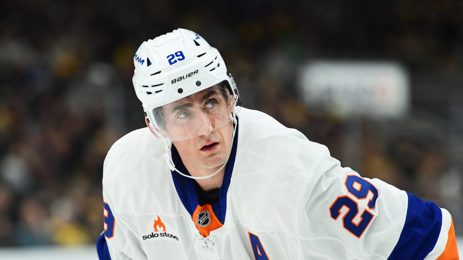 Canadian Team Makes Massive Trade Offer for Top Islanders Forward