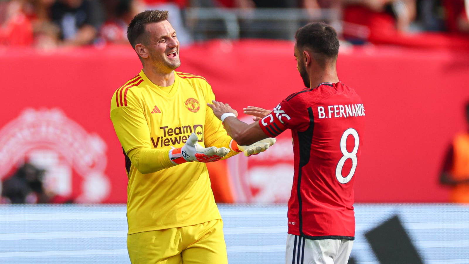Five midfielders Manchester United should target in January 2025