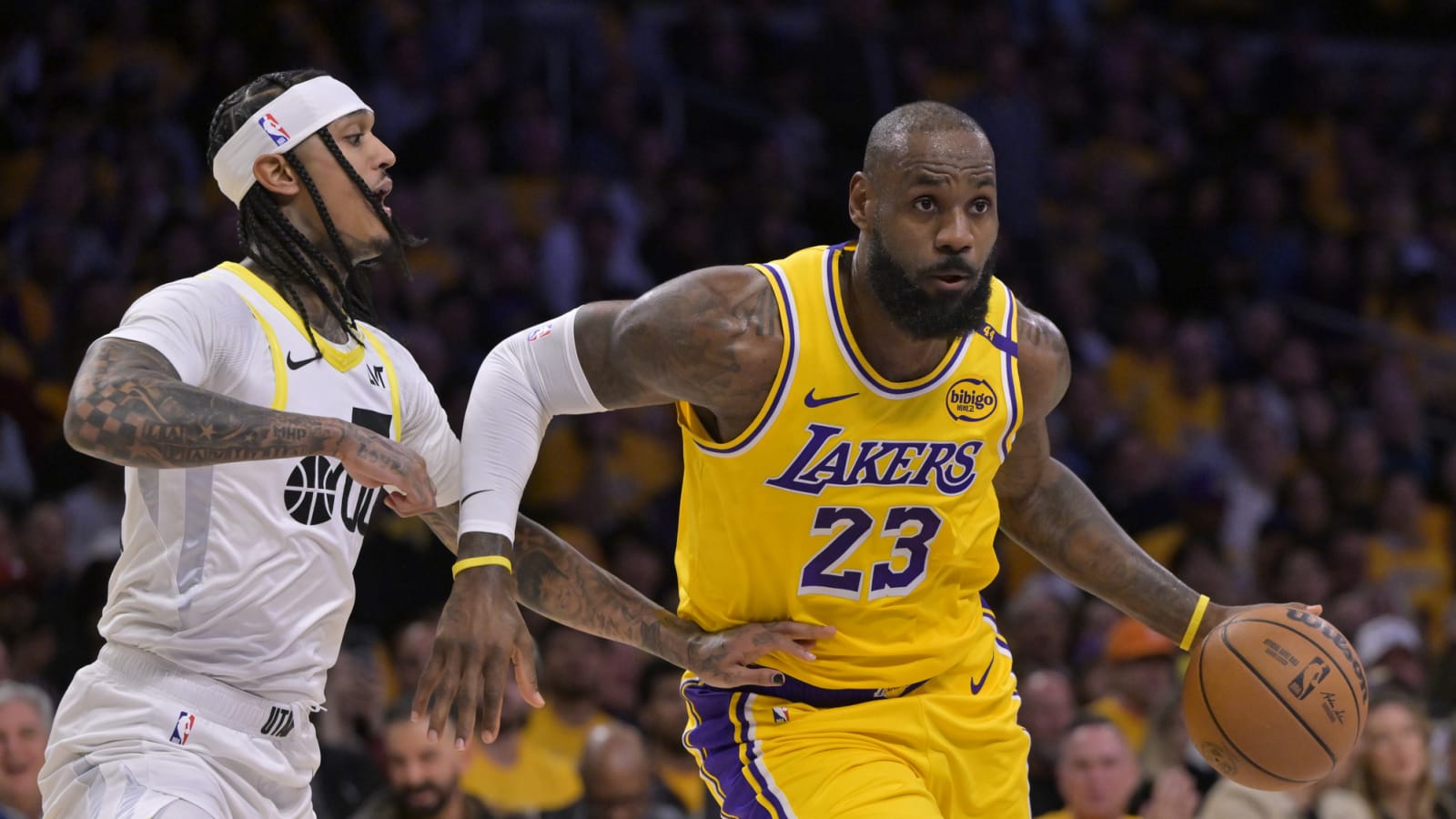Report: ‘Optimism’ Around Lakers LeBron James Can Play Tonight vs. Hornets
