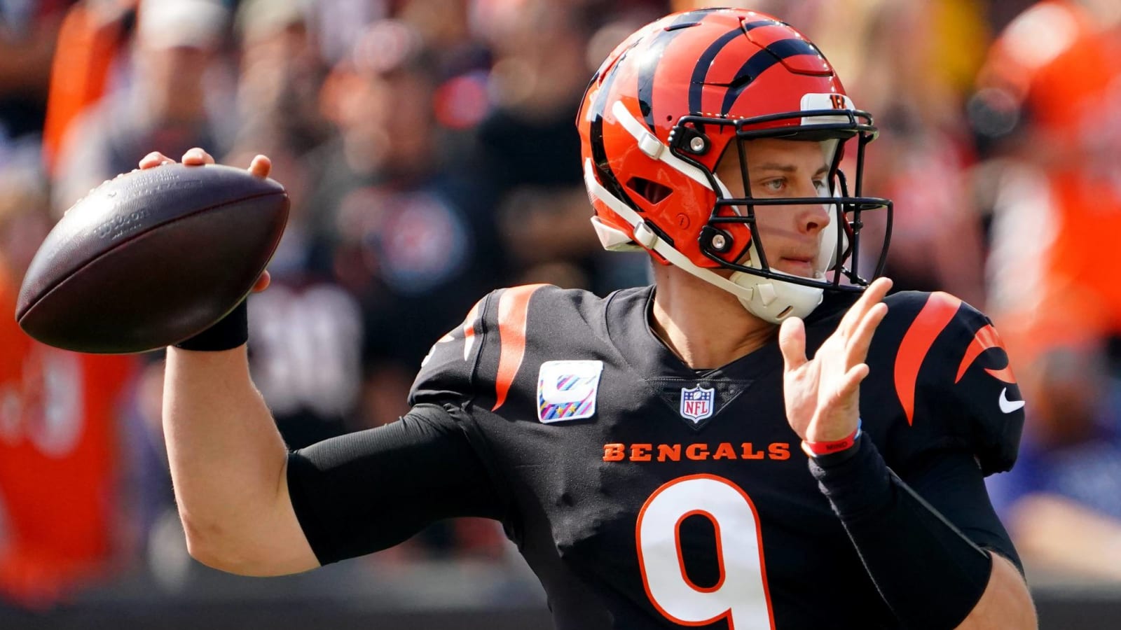 Bengals QB Joe Burrow out of hospital, OK following throat scare