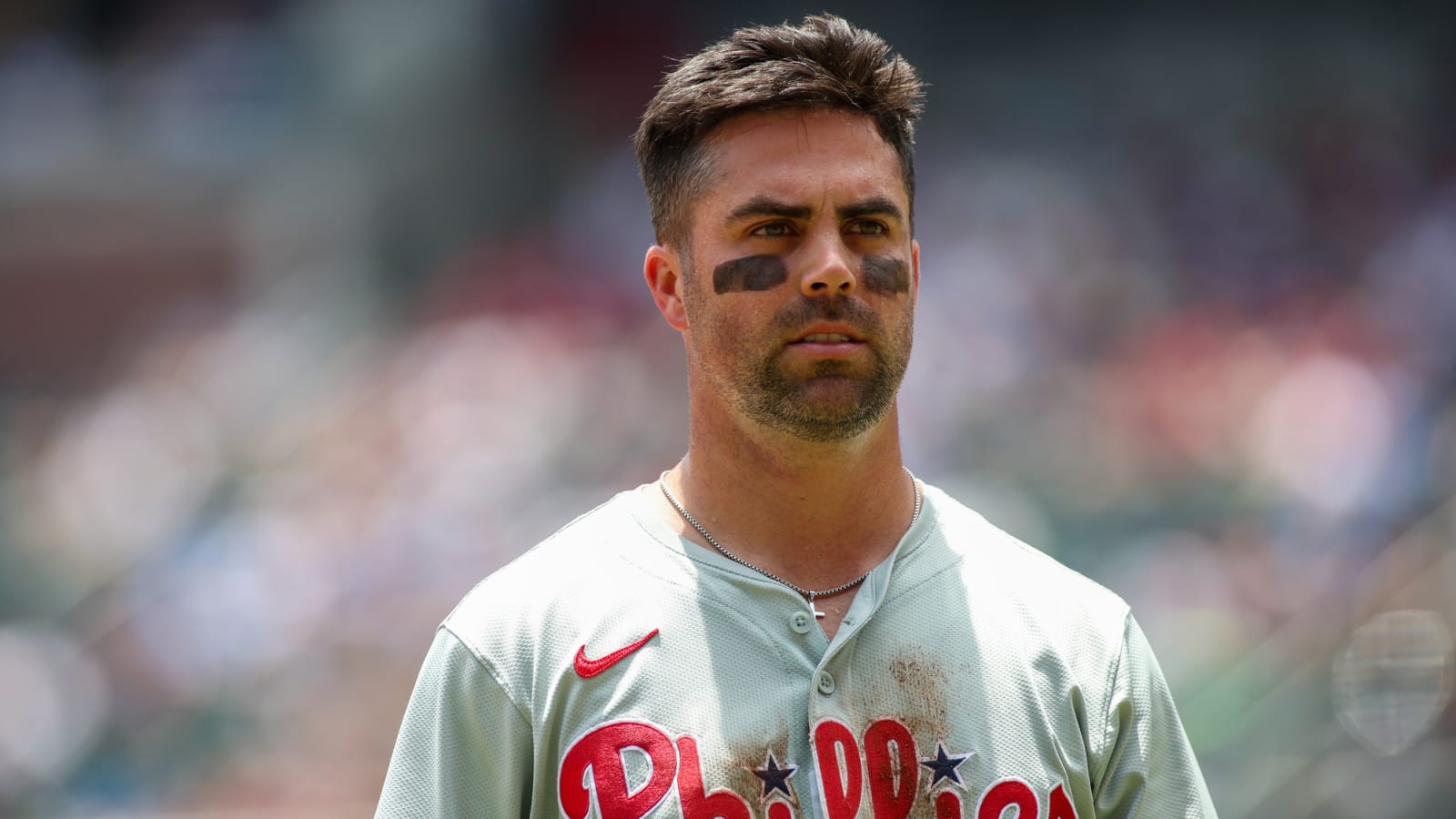 Newest member of the Braves Whit Merrifield suffers minor injury on first day with the team