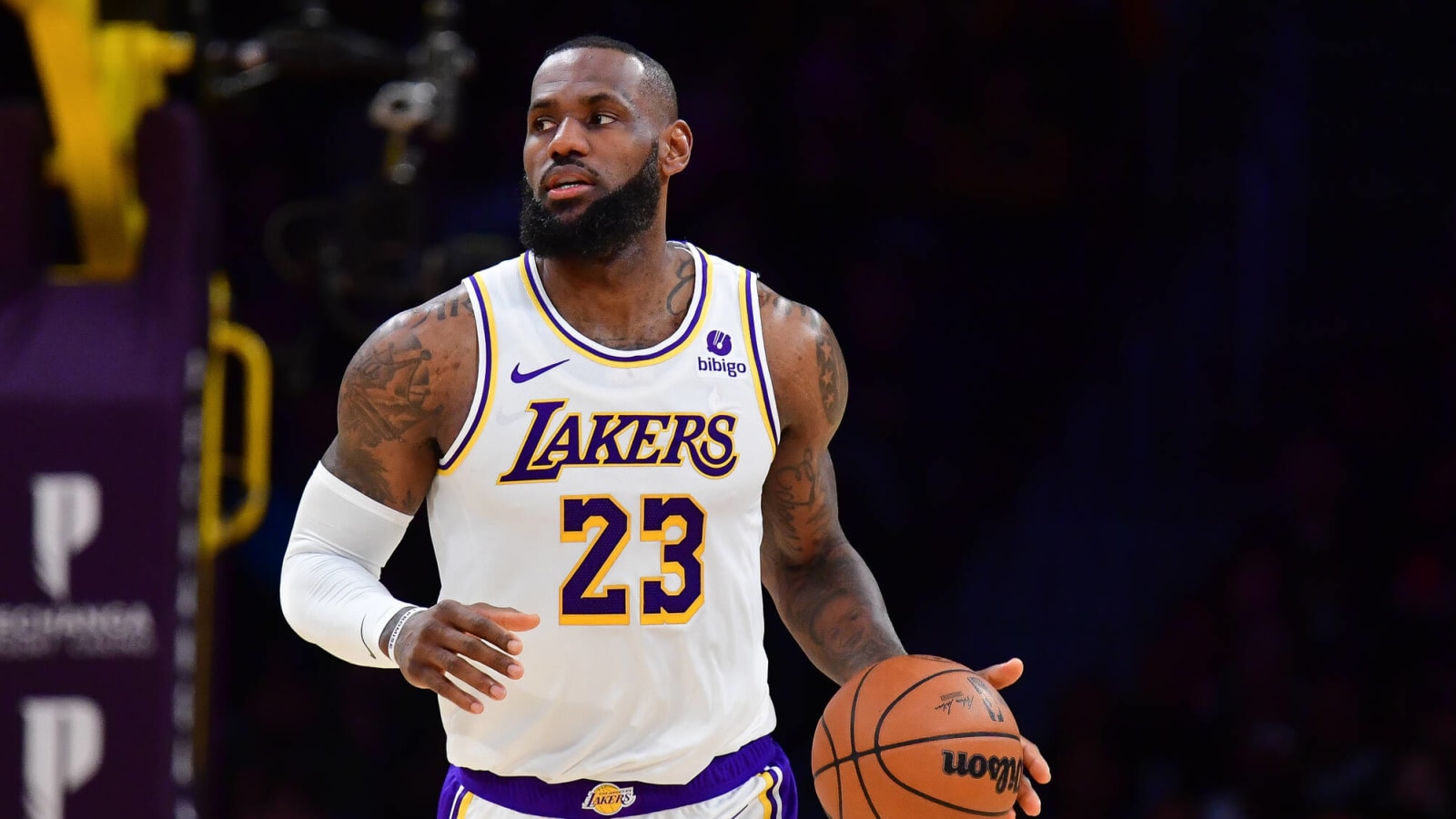 Lakers’ LeBron James Issues Strong Statement On Maverick Carter Controversy