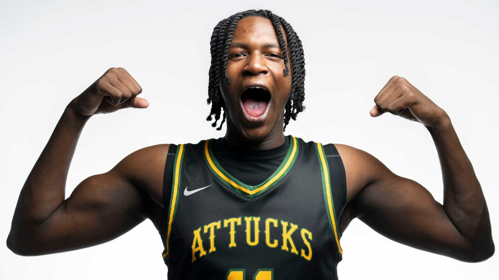 Dezmon Briscoe Commits to Iowa