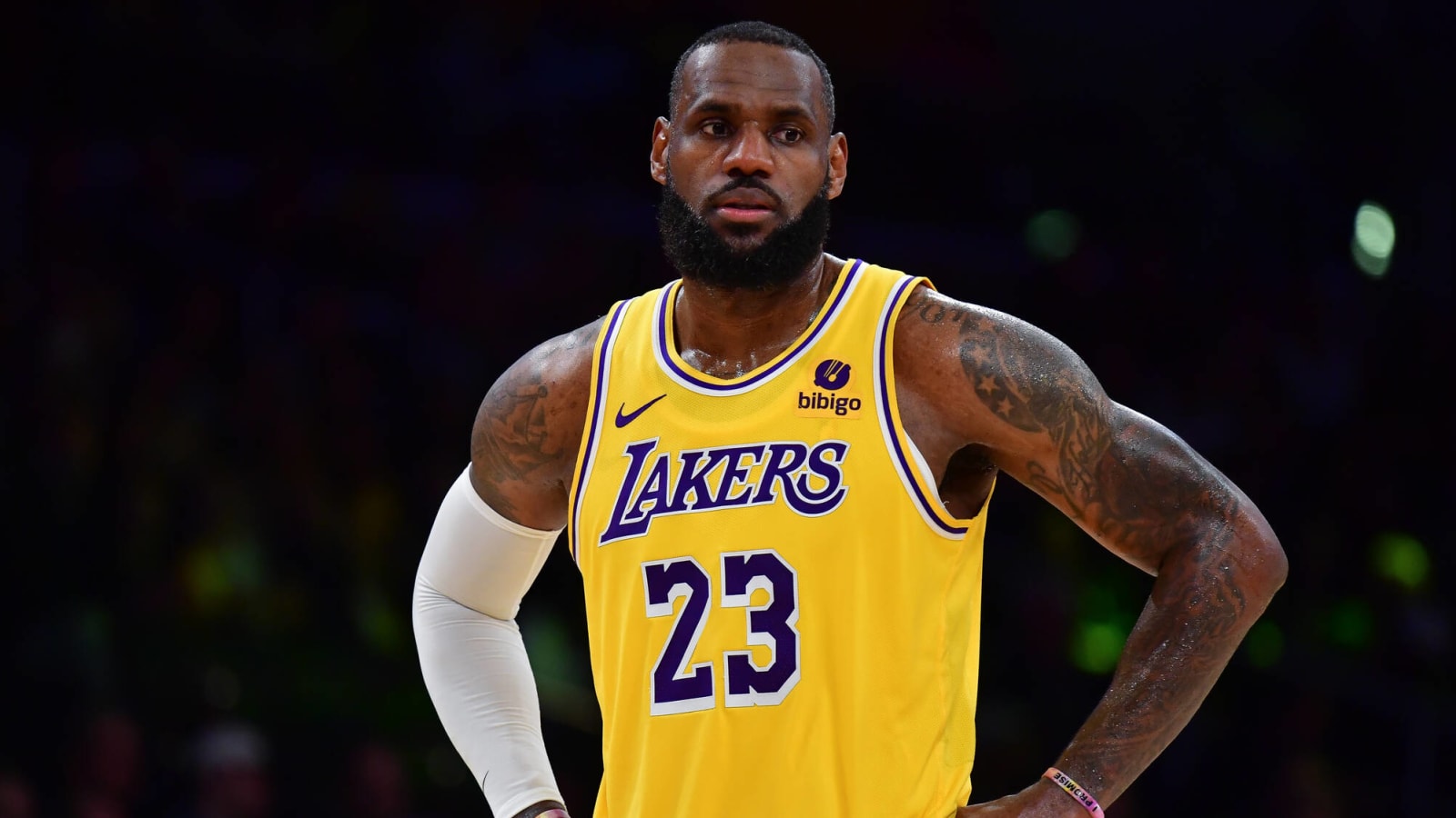 LeBron James Wants To Play Madden On Fenway Park&#39;s Video Board