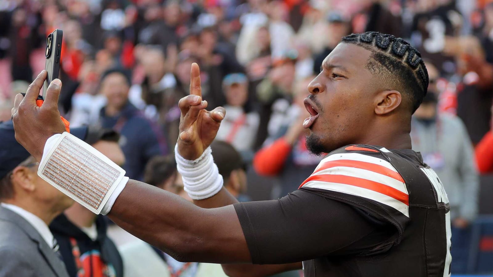 Browns win only further highlights their Deshaun Watson problem