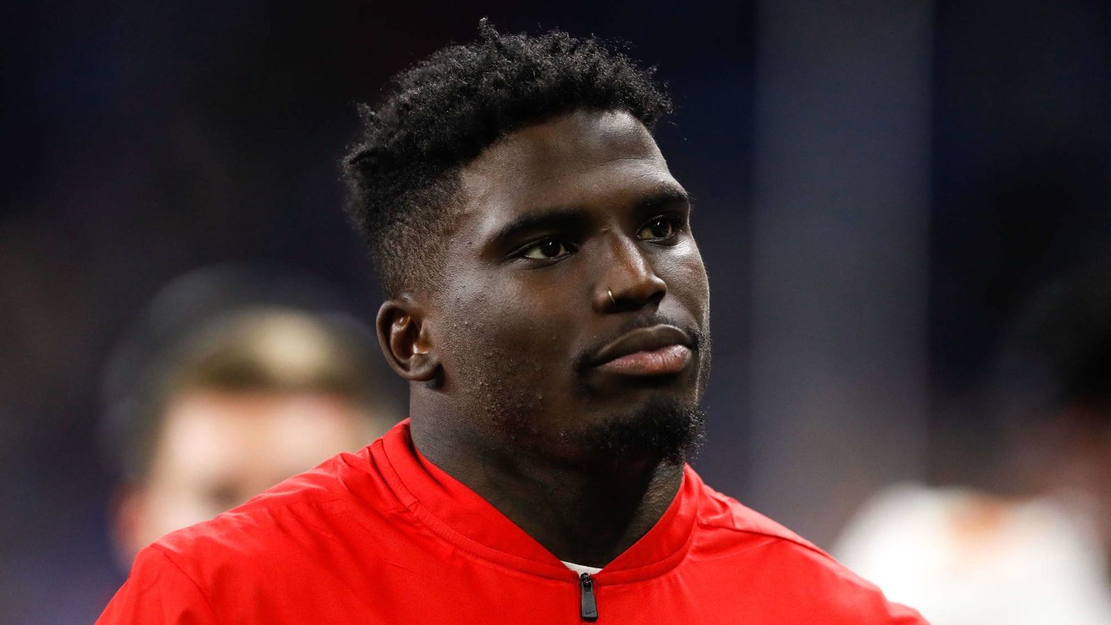Tyreek Hill injures hamstring, leaves Chiefs' practice