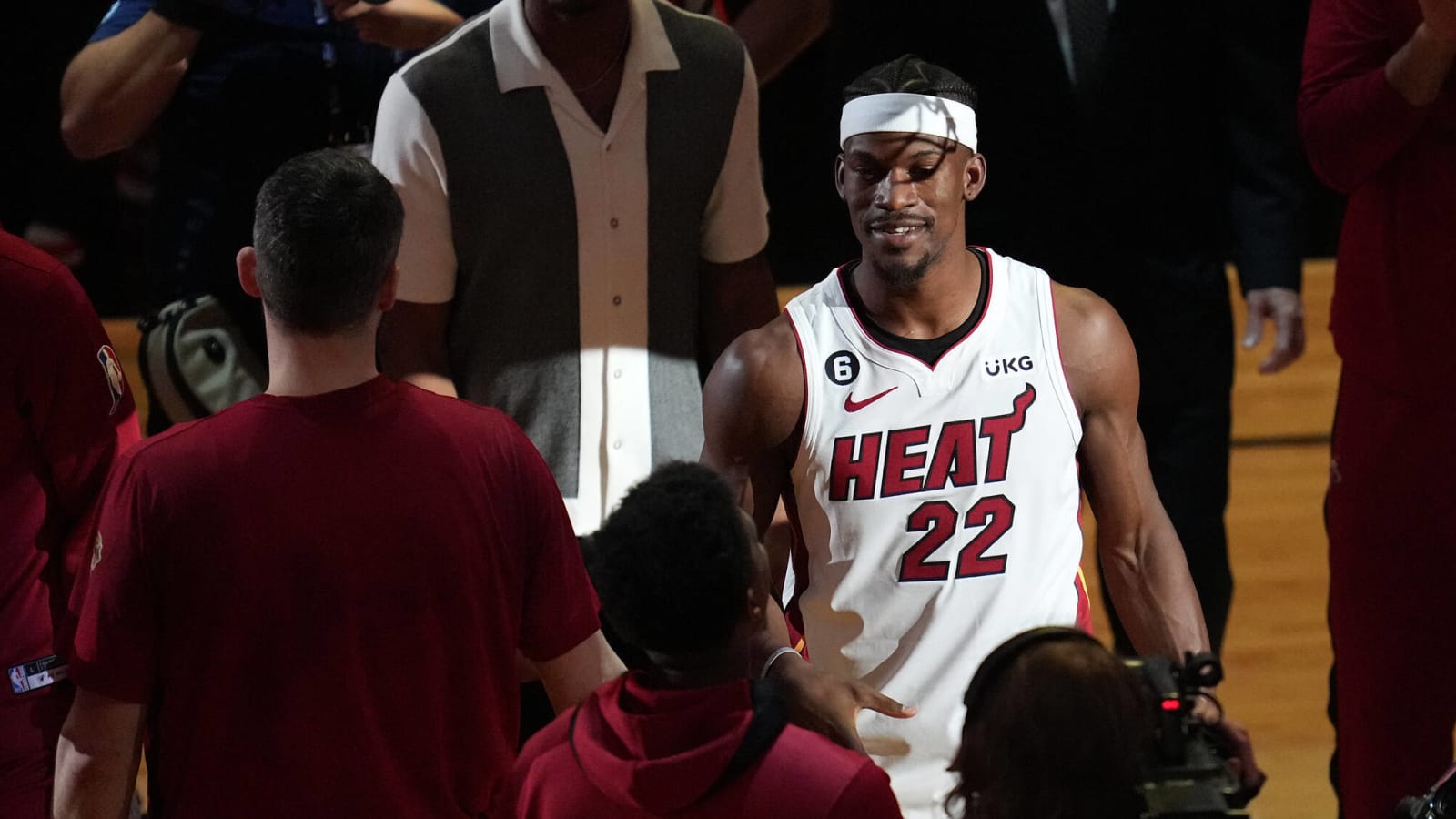 Jimmy Butler holding hilarious promo for fans at his basketball camp