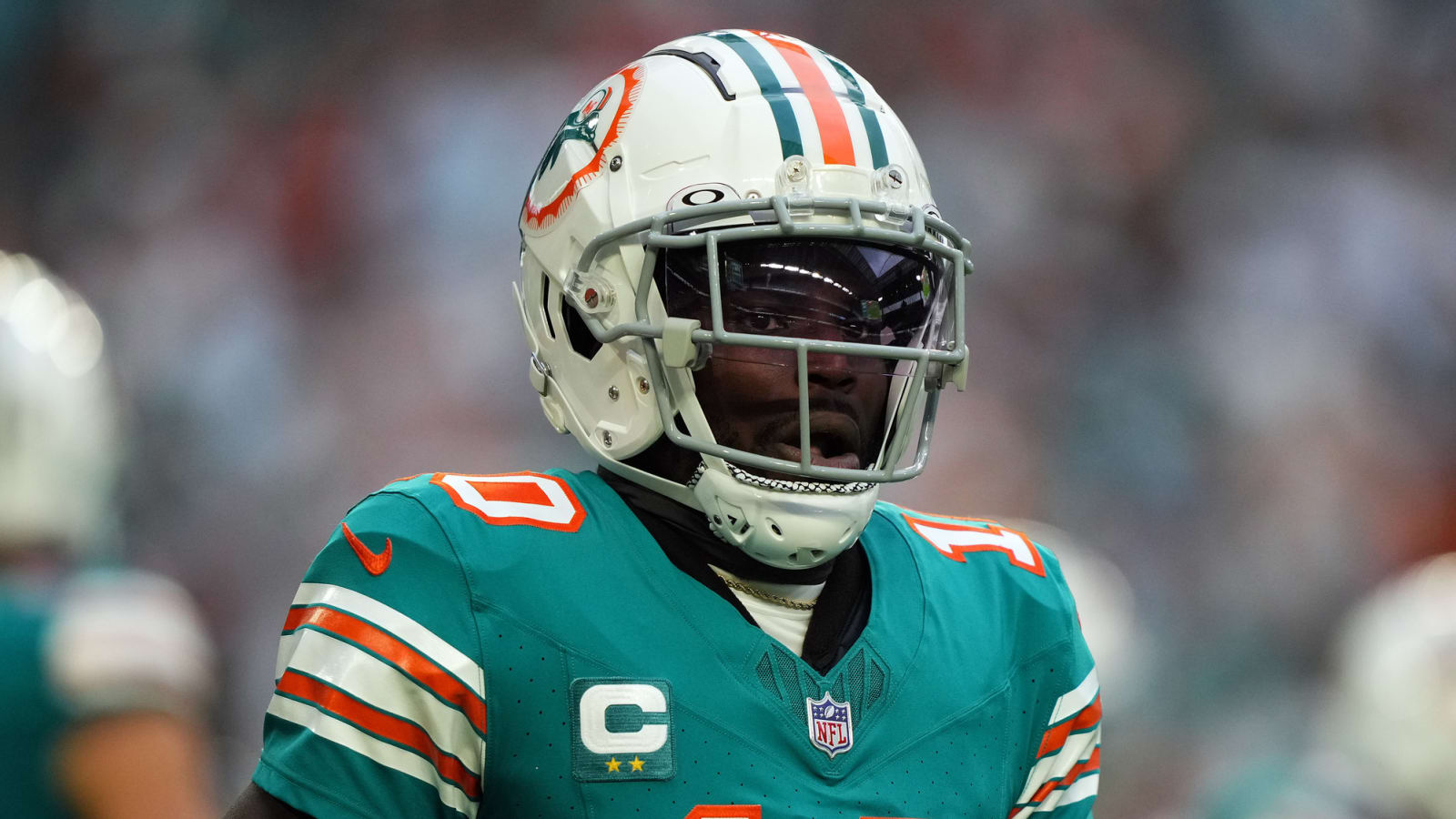 Dolphins' Tyreek Hill pleads with agent not to repeat past mistake
